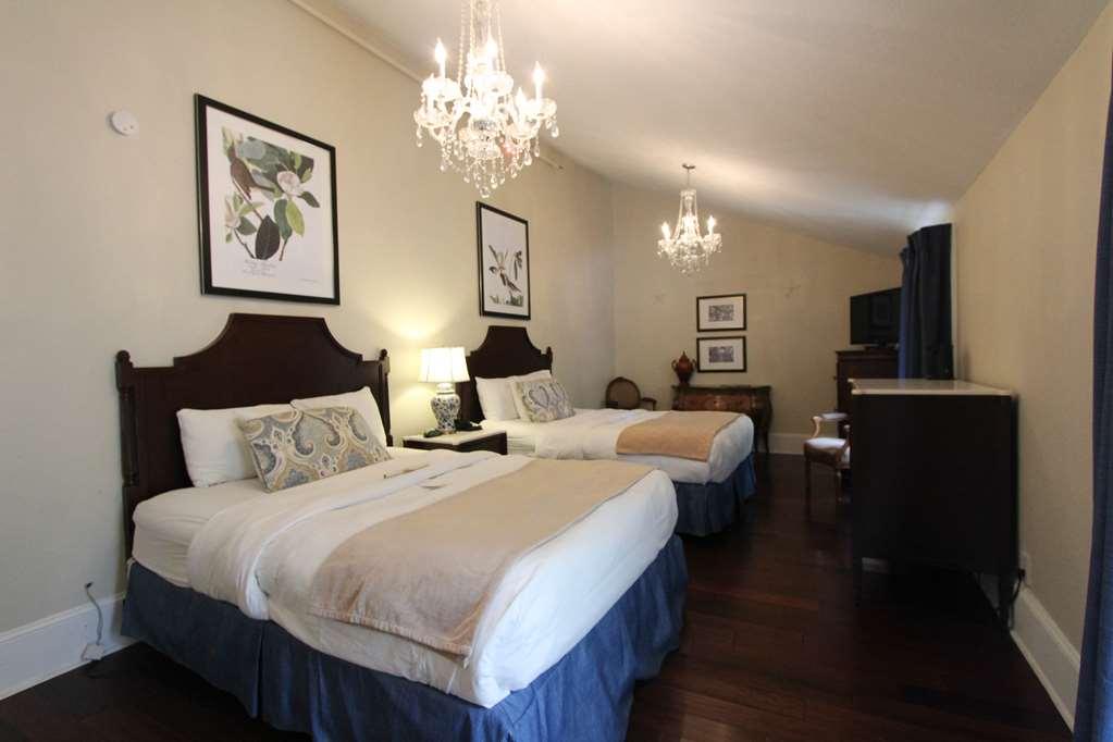 Andrew Jackson Hotel French Quarter New Orleans Room photo
